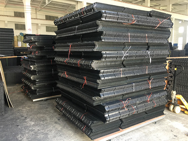 PVC 145MM EAC เครื่องกำจัดการดริฟท์ Of หอระบายความร้อน Counterflow Crossflow Cellular Design 3